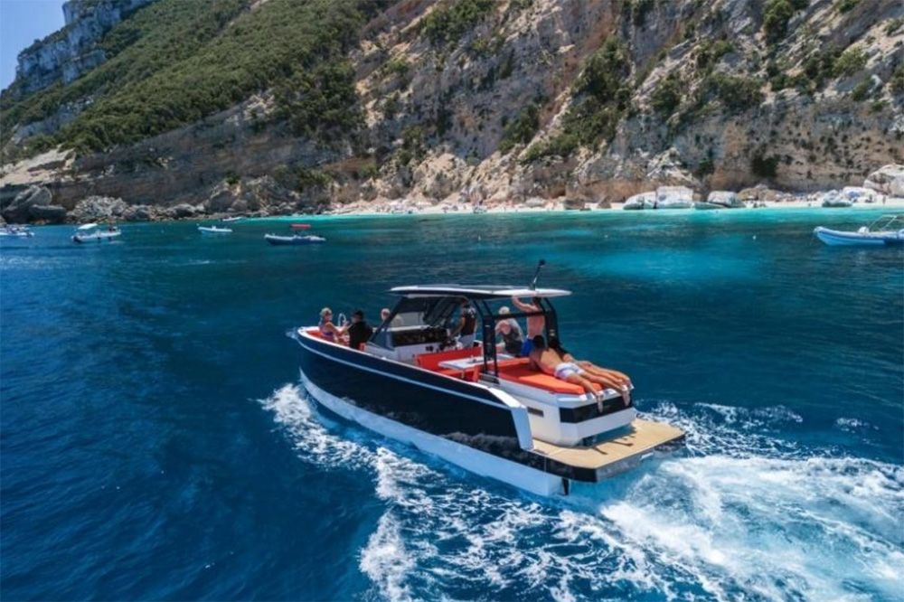 Escursione nel Golfo di ORosei da Cala Gonone con il Sea Luxe